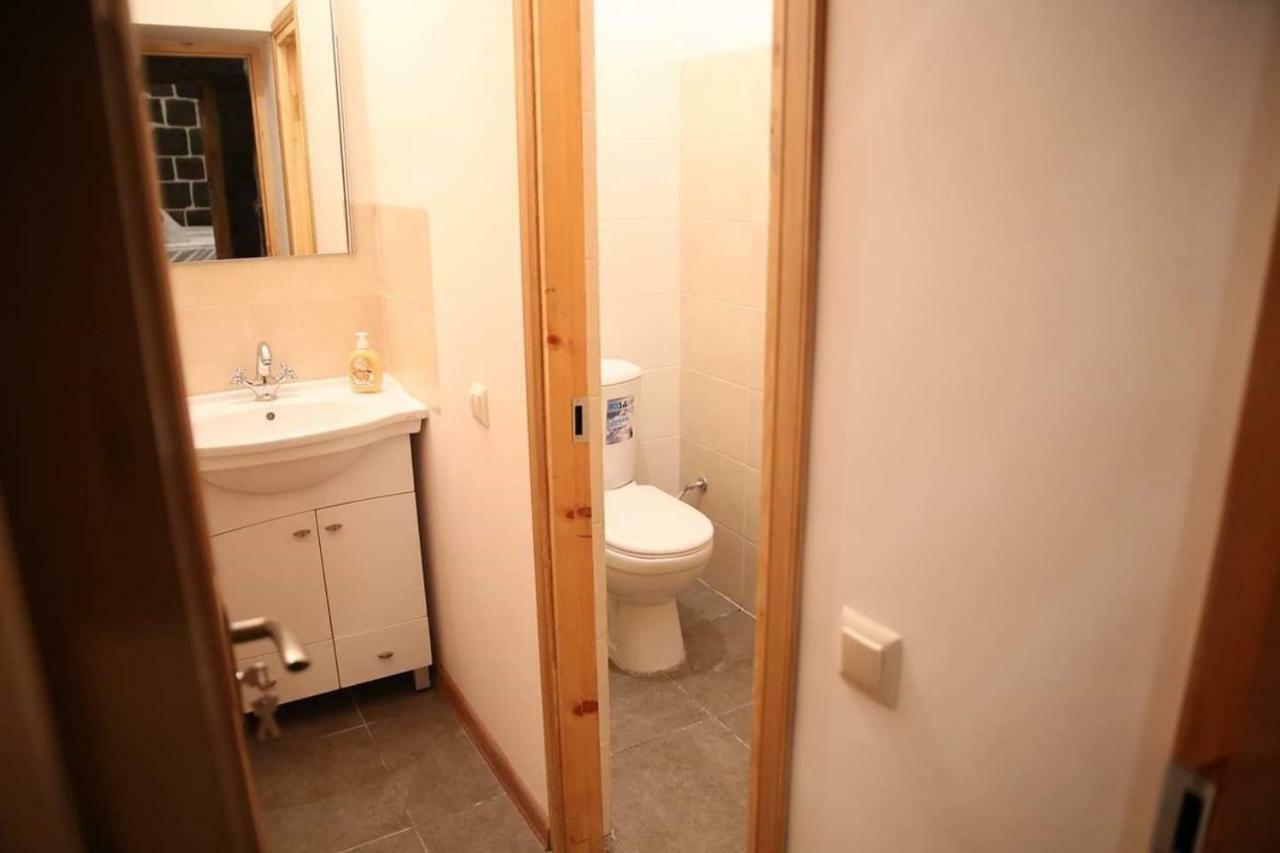 גיומרי Guesthouse Emma מראה חיצוני תמונה