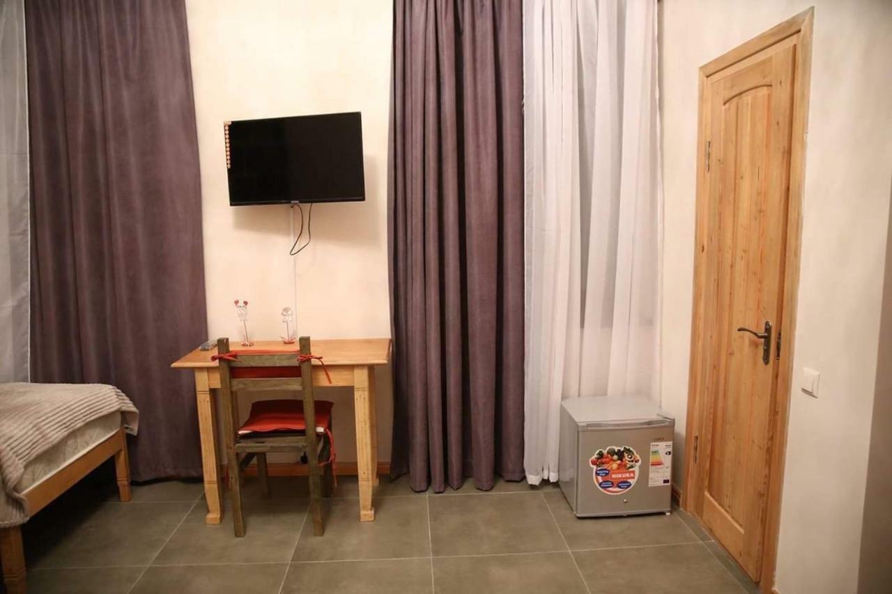 גיומרי Guesthouse Emma מראה חיצוני תמונה