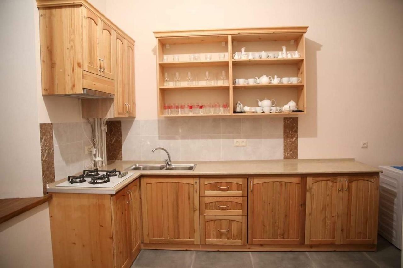 גיומרי Guesthouse Emma מראה חיצוני תמונה