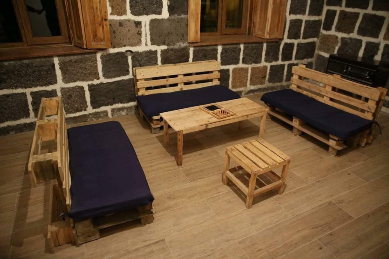 גיומרי Guesthouse Emma מראה חיצוני תמונה